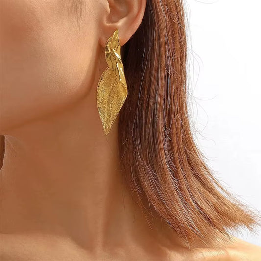 PELO Leaf Earrings 