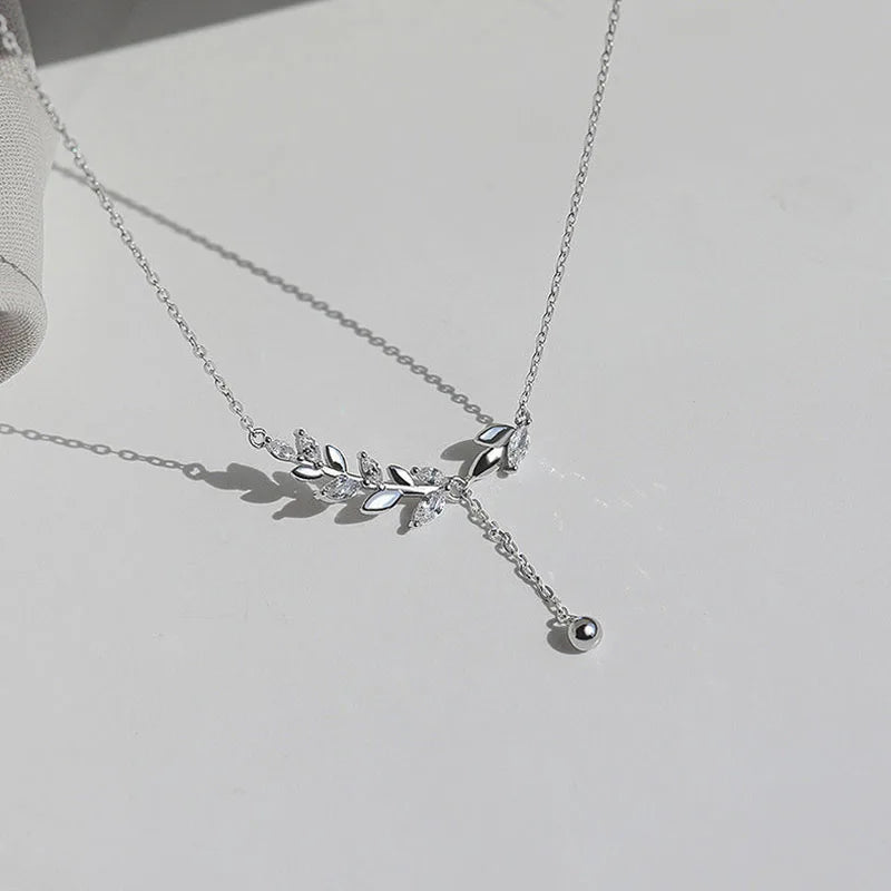 PELO Zirconia Tree Necklace