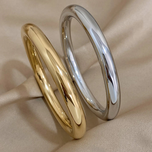 PELO Bangle bracelets